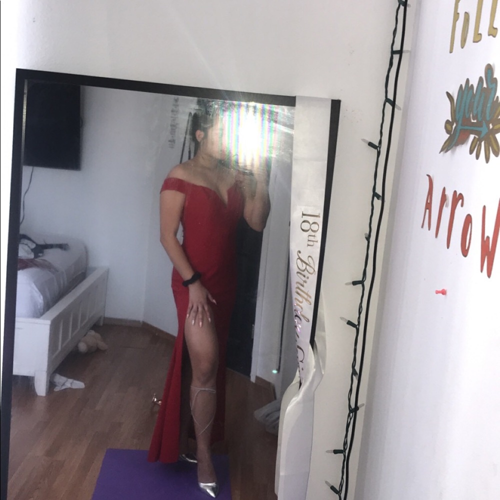 HOMECOMING RED DRESS